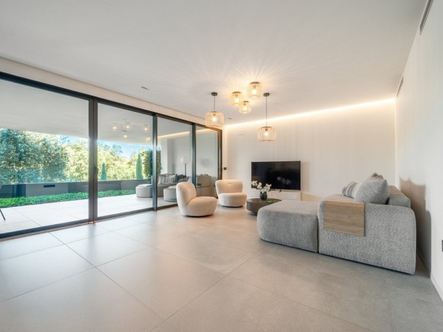 2 Bedrooms Apartment in Sotogrande