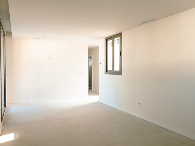 2 Bedrooms Apartment in Estepona
