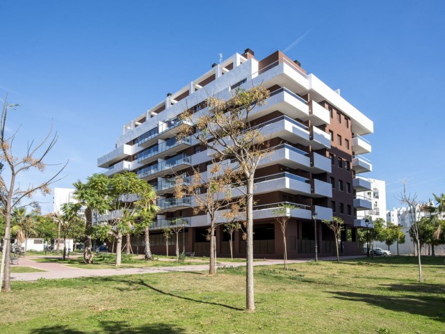 3 Bedrooms Apartment in Estepona