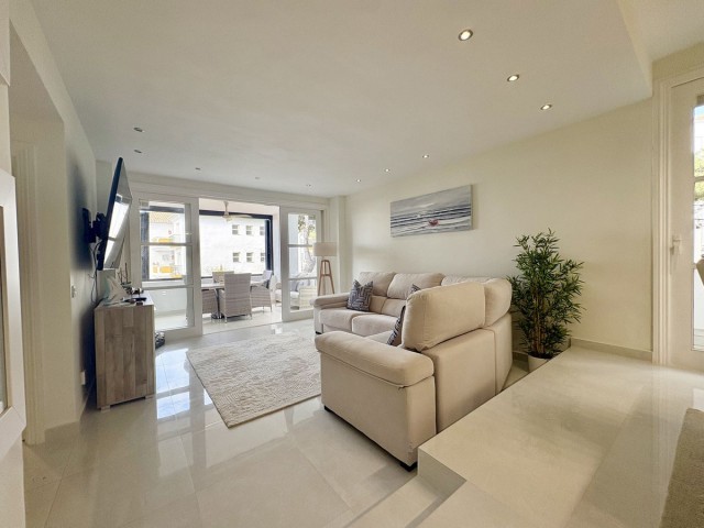 Appartement avec 2 Chambres  à Elviria