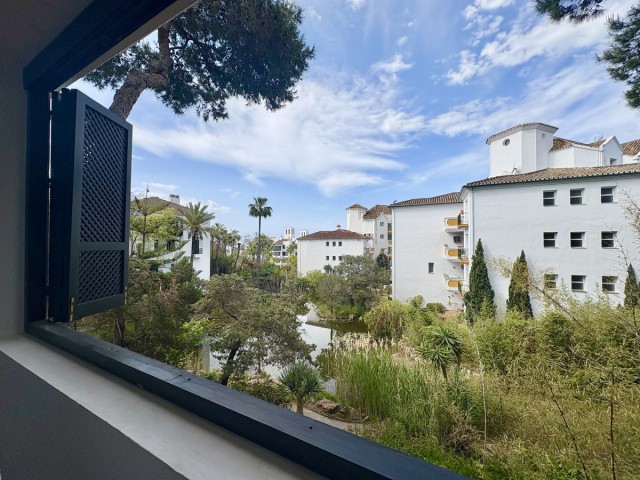 Appartement avec 2 Chambres  à Elviria
