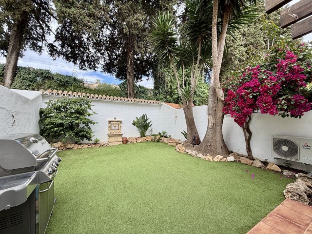 3 Slaapkamer Rijtjeshuis in Nueva Andalucía