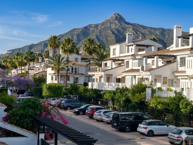 3 Bedrooms Townhouse in Nueva Andalucía