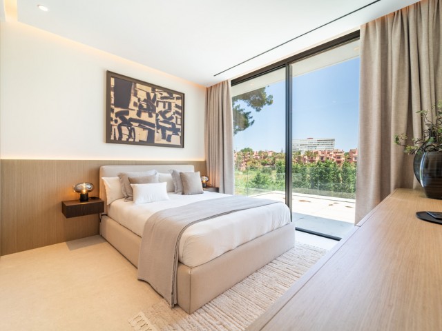 6 Bedrooms Villa in Los Monteros