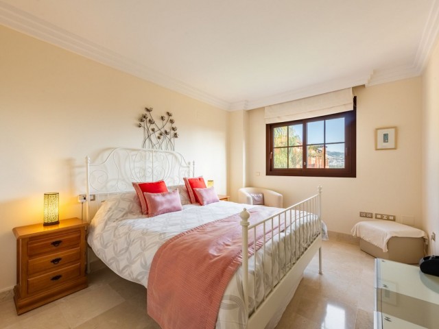 3 Bedrooms Apartment in Benahavís
