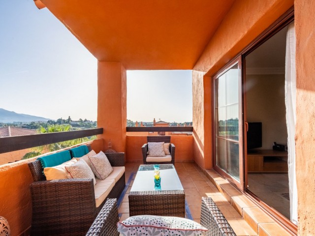 3 Bedrooms Apartment in Benahavís