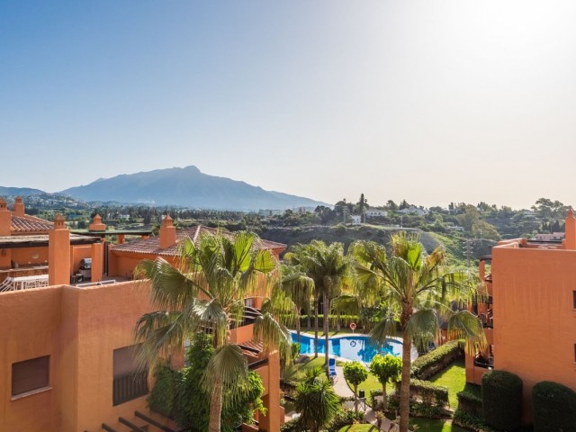 3 Bedrooms Apartment in Benahavís