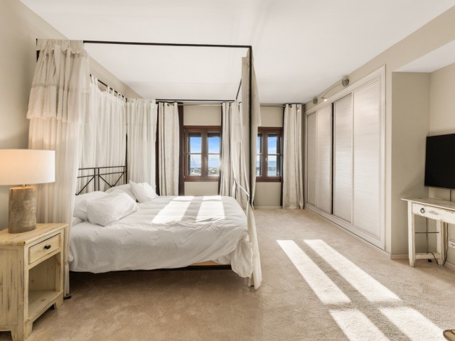 2 Bedrooms Apartment in Puerto Banús