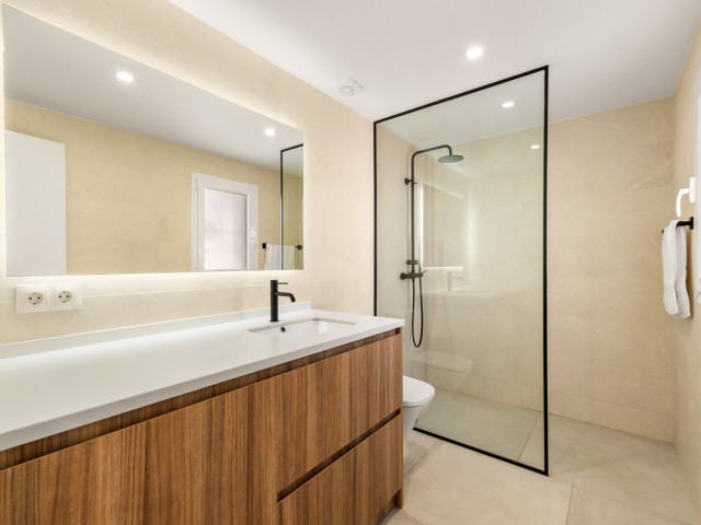 4 Bedrooms Townhouse in Estepona