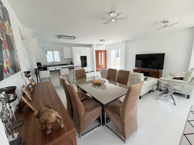 6 Soveroms Villa i Mijas Costa