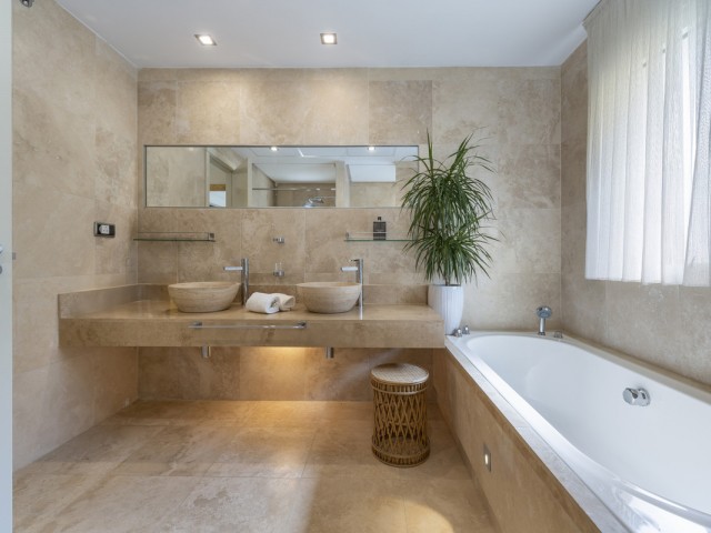 3 Bedrooms Apartment in Sotogrande Alto