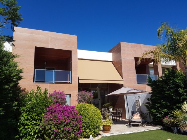 3 Bedrooms Townhouse in Benahavís