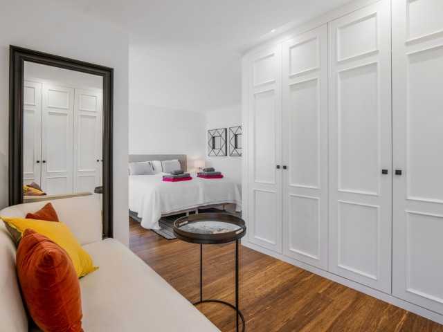 4 Slaapkamer Rijtjeshuis in The Golden Mile
