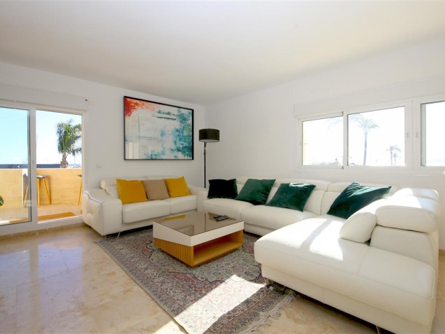 2 Bedrooms Apartment in Estepona