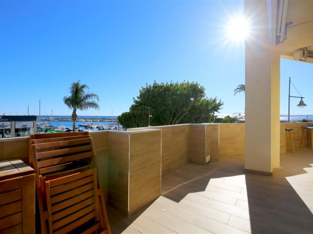 2 Bedrooms Apartment in Estepona