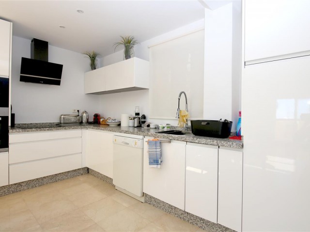 2 Bedrooms Apartment in Estepona