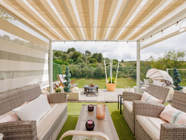 Maison mitoyenne avec 3 Chambres  à Alhaurin Golf