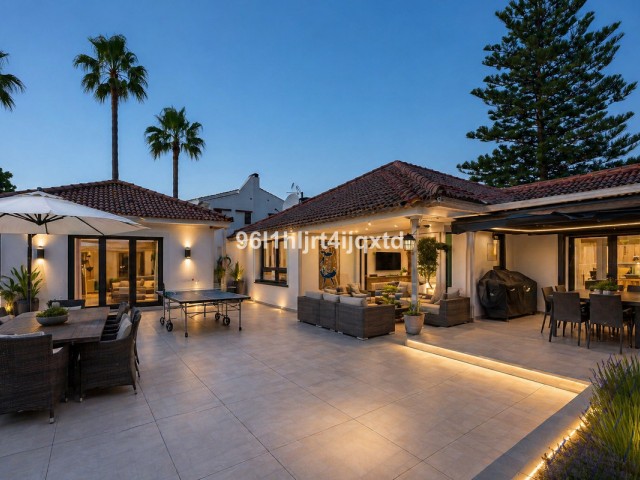 Villa, Sotogrande Costa, R5370451