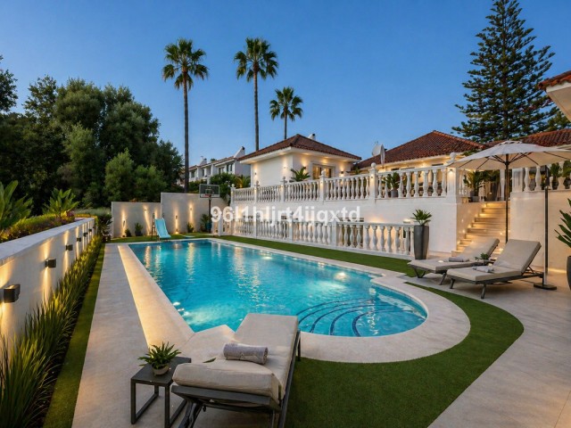 Villa, Sotogrande Costa, R5370451