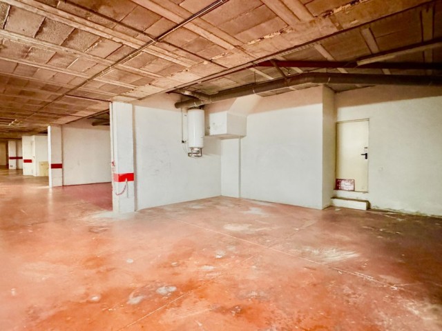 Maison mitoyenne avec 4 Chambres  à Puerto Banús