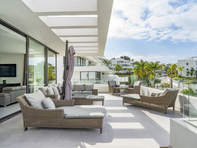 Penthouse avec 3 Chambres  à Estepona