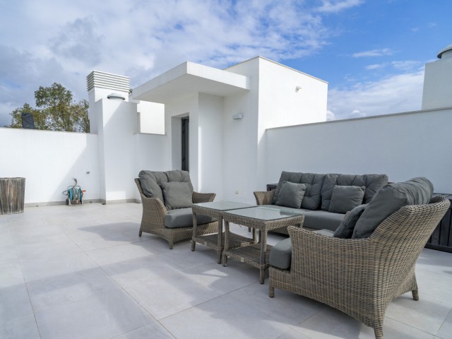 Penthouse avec 3 Chambres  à Estepona