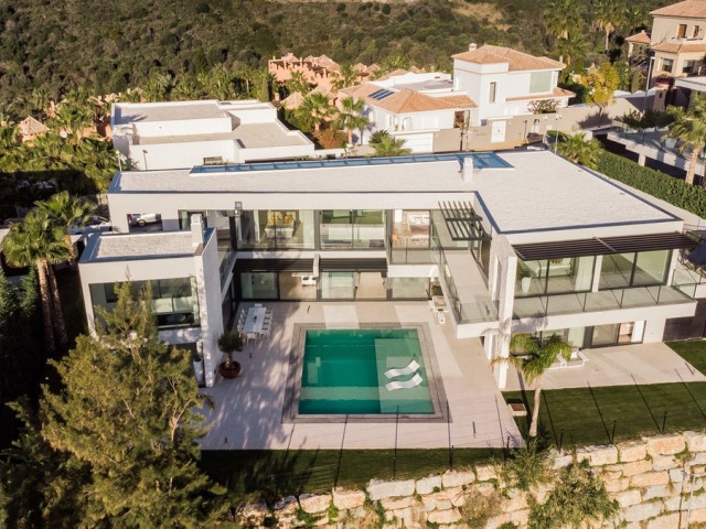5 Soveroms Villa i Benahavís