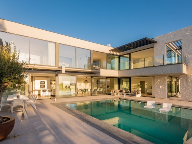 5 Soveroms Villa i Benahavís