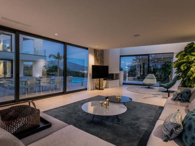 5 Soveroms Villa i Benahavís