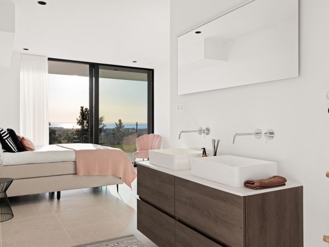 5 Soveroms Villa i Benahavís