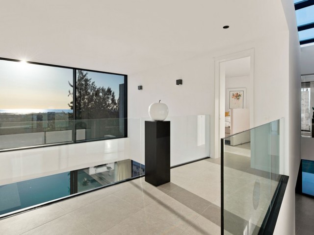 5 Soveroms Villa i Benahavís