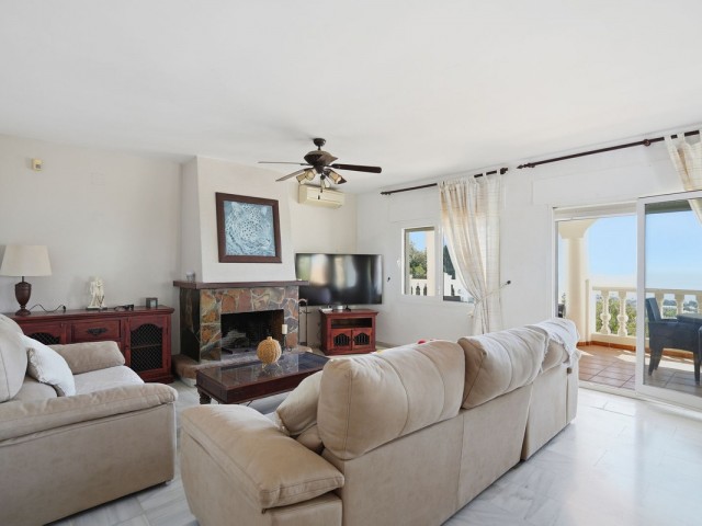 Villa avec 6 Chambres  à Benalmadena