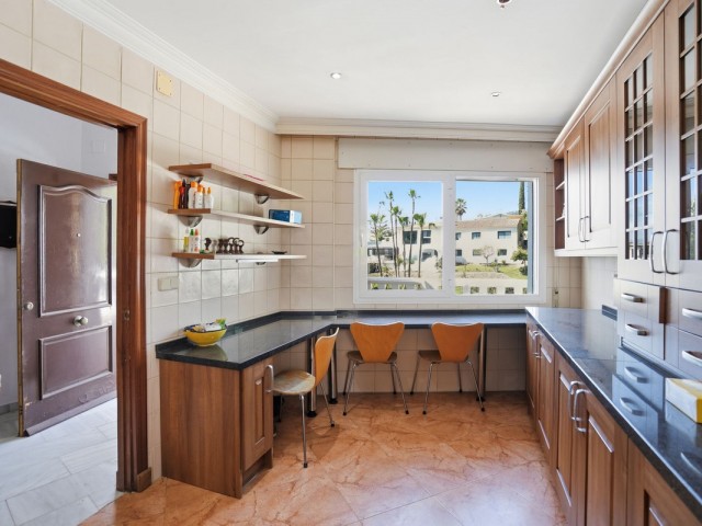 Villa avec 6 Chambres  à Benalmadena
