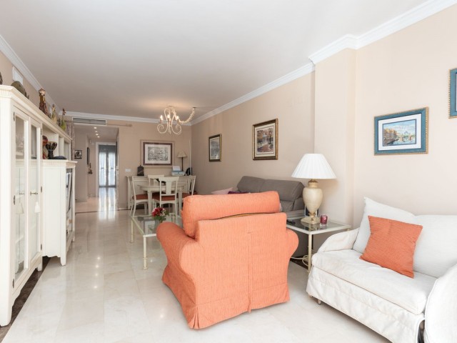 2 Bedrooms Apartment in San Pedro de Alcántara