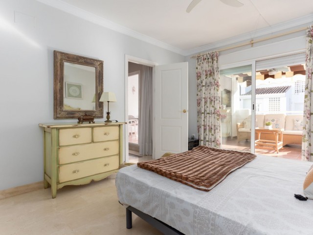 2 Bedrooms Apartment in San Pedro de Alcántara