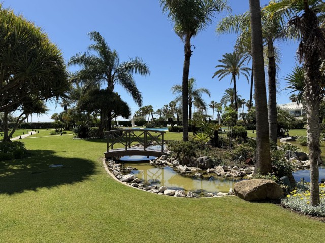 Apartamento con 3 Dormitorios  en Puerto Banús