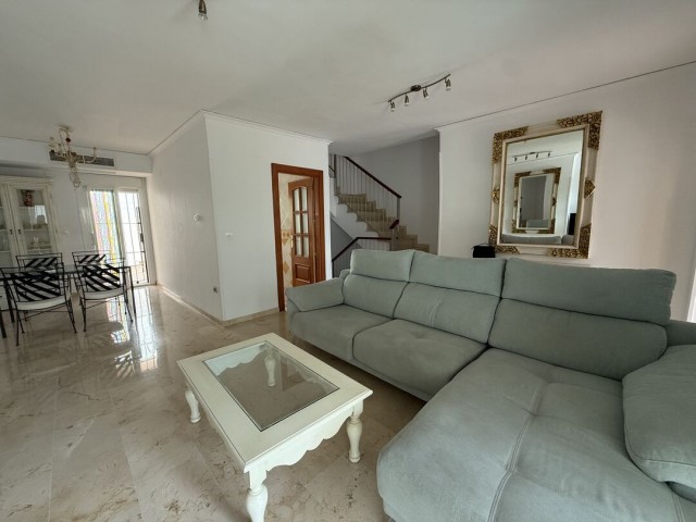 3 Bedrooms Townhouse in Marbella