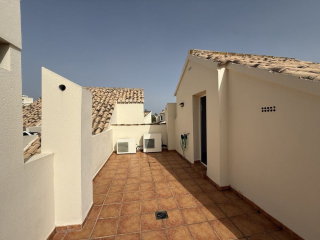 3 Bedrooms Townhouse in Marbella