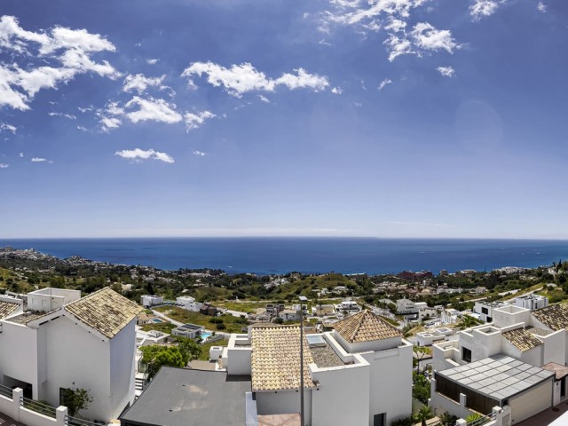 Apartamento con 3 Dormitorios  en Benalmadena