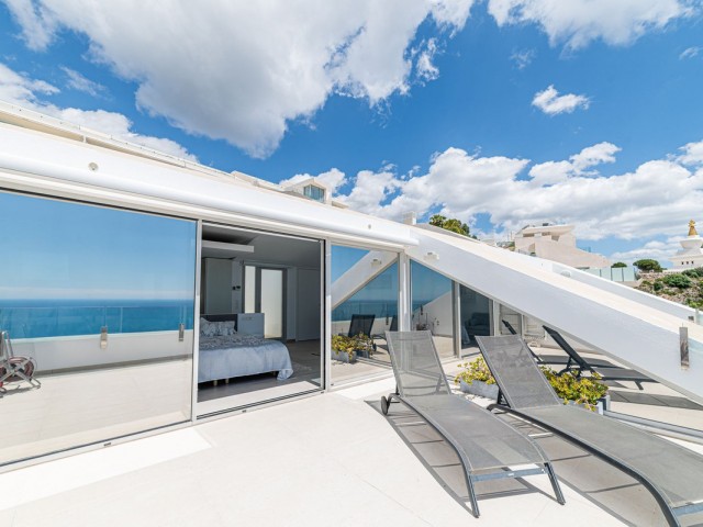 Apartamento con 3 Dormitorios  en Benalmadena