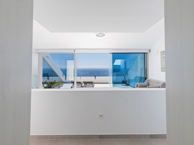 Apartamento con 3 Dormitorios  en Benalmadena