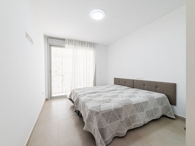 Apartamento con 3 Dormitorios  en Benalmadena