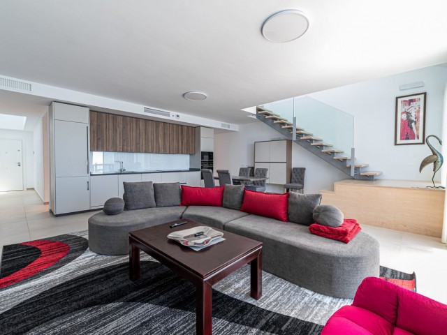 Apartamento con 3 Dormitorios  en Benalmadena