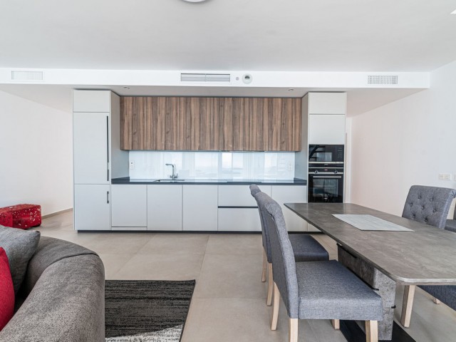 Apartamento con 3 Dormitorios  en Benalmadena