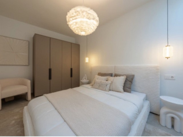 4 Slaapkamer Rijtjeshuis in Nueva Andalucía
