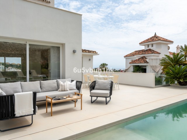 5 Bedrooms Townhouse in Marbella
