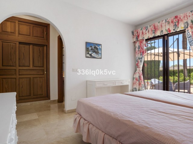 4 Bedrooms Villa in Marbella