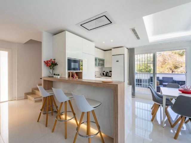 Villa avec 4 Chambres  à Benalmadena