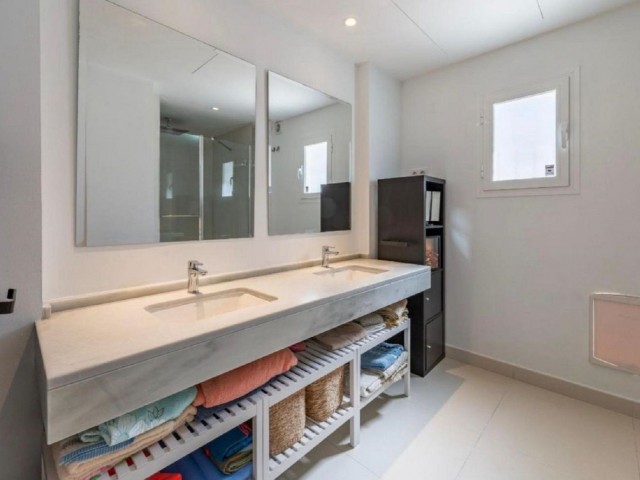Villa avec 4 Chambres  à Benalmadena