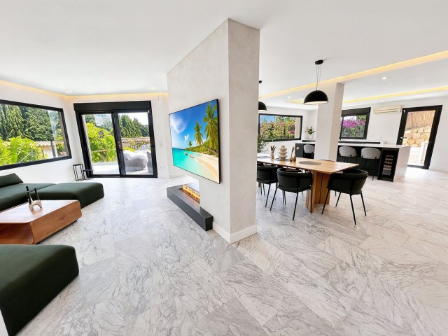 Villa avec 5 Chambres  à Riviera del Sol
